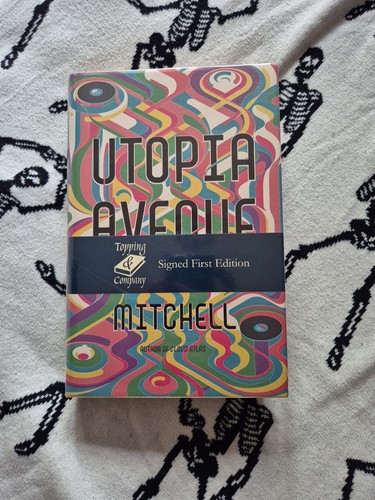 Utopia avenue david mitchell - utopia,