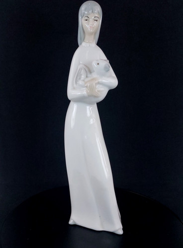 Miquel requena porcelain - requena,