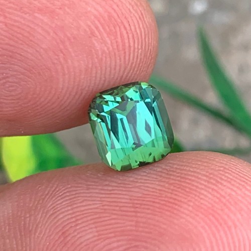Carats natural bluish - carats,