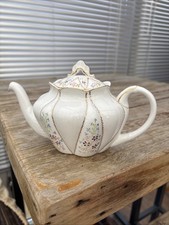 Shelley England Fine Bone