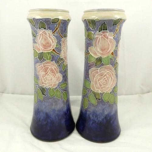 Royal doulton stoneware vase - royal,