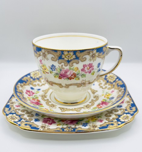 Old royal bone china tea - old, trio