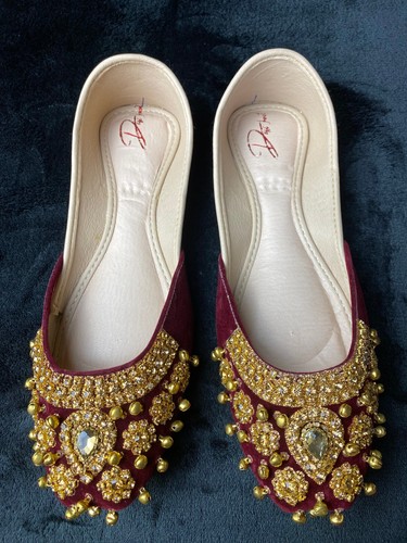 Purple gold khussa jutti - gold,