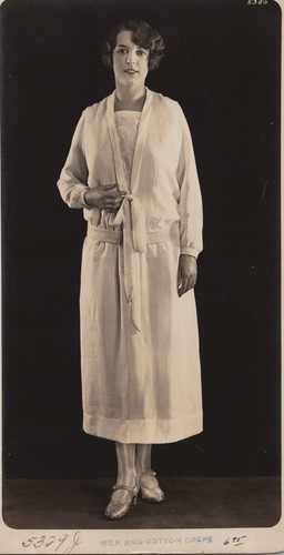 1920s pretty woman flapper - pretty,