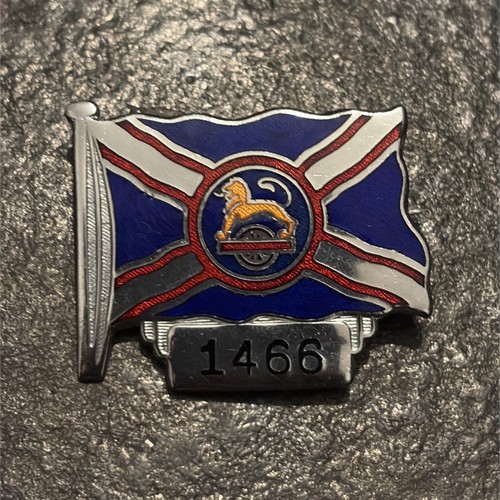Vintage enamelled pin badge - vintage,