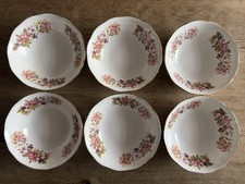 Six Colclough Wayside pattern bowls 15.5cm