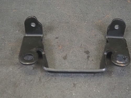 Bracket cylinder head cover - bracket,,
