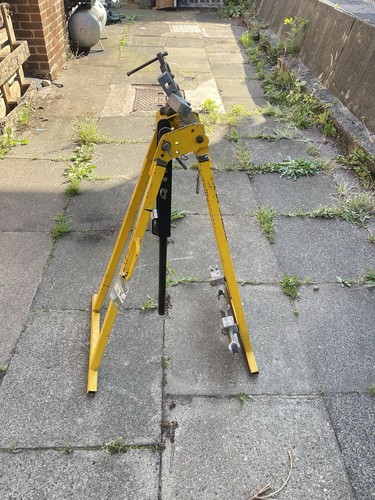 Hilmore floor standing - hilmore, pipe