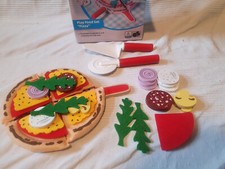Playtive Junior Pizza Play Food Set Wood + Felt Childrens Toy Ages 2 - 6 Years