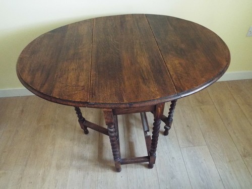 Oak gateleg table with - gateleg,