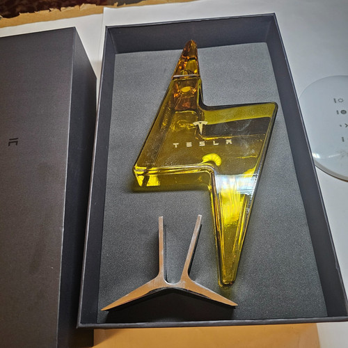 Tesla decanter stand - decanter,