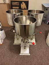 Liquid Filling Machine, Manual