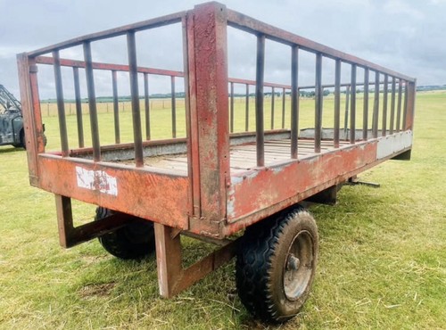 Feed trailer cattle horse - feed,