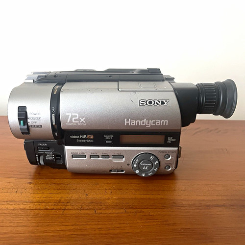 Sony handycam ccd tr840e hi8 - handycam, ccd-tr840e