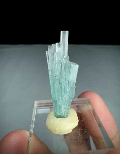 Natural seafoam colour - seafoam,