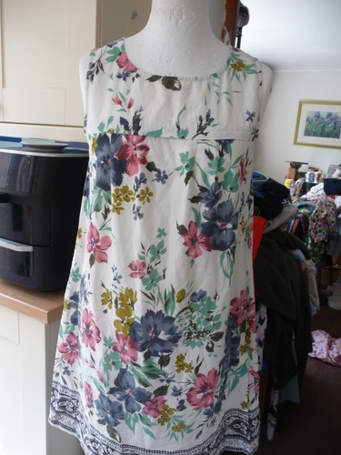 Dickens jones floral - dickens,