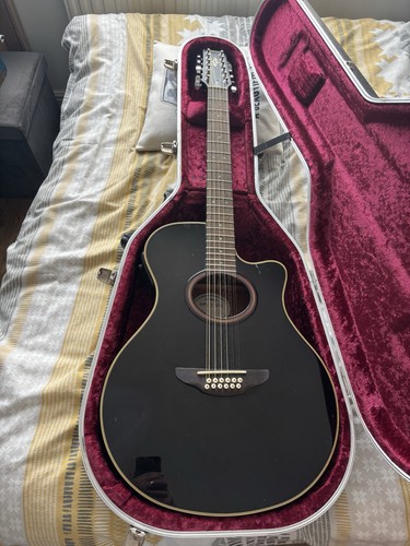 Yamaha electric acoustic - yamaha,