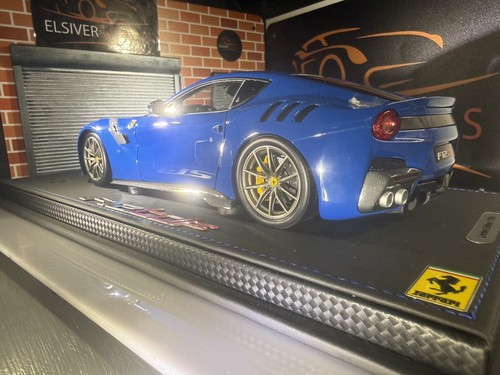 Ferrari f12 tdf - azurro, dino