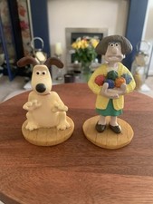 Wallace and Gromit figurines