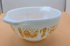 Vintage Pyrex 442 Mixing Bowl