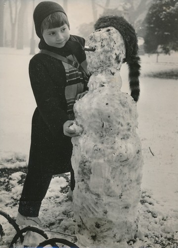 Paris 1955 little girl - 1955,