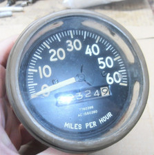 American Military Vehicle speedo AC 1580260 7760396.Used condition. 0- 60 MPH.
