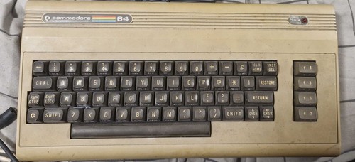 Commodore - , 64