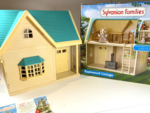 Sylvanian families applewood - sylvanian,