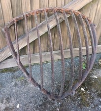 Victorian Blacksmith Cast Iron Corner Hay Rack Feeder Garden 19.6KG 32" X 32" 