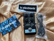 TC Electronic Alter Ego - Vintage Echo V2 Guitar Stereo Delay Pedal. Mint