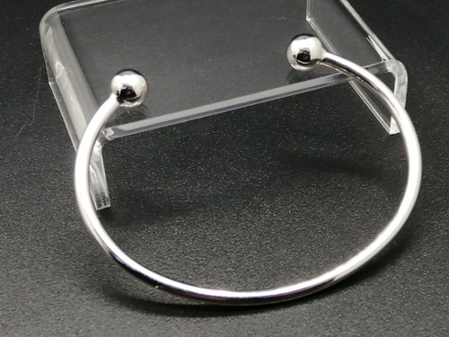 9ct white gold torque bangle - 9ct,