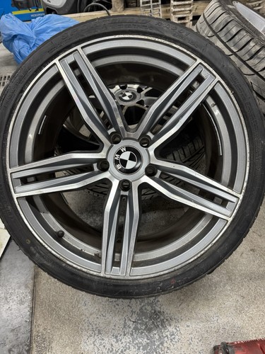 Alloy wheels wider - rears, 19"