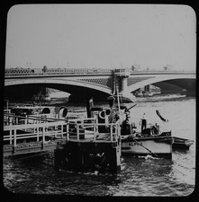 RIVER THAMES FLOATING FIRE