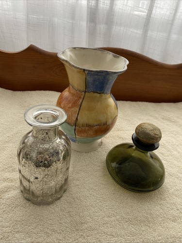 Joblot three items glass - of,