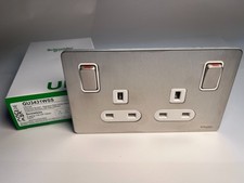 8 x Schneider Double Plug