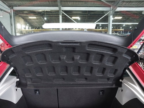 Parcel shelf seat - shelf,