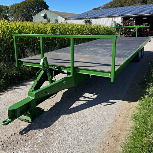 Bale trailer fits - , tractor
