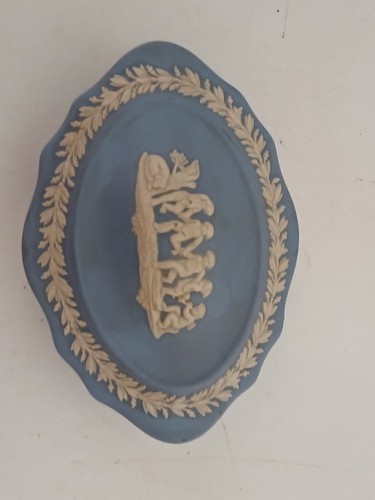 Jasperware ribbed oval - ,