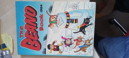 The beano book - book, excellent