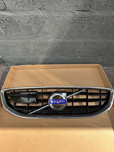 Genuine volvo v40 - genuine,
