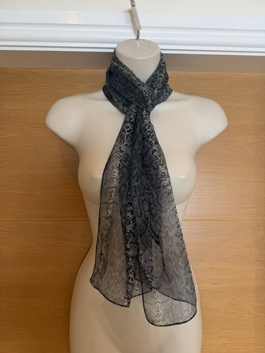 Three unbranded ladies - three, black