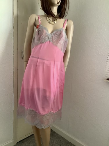 Vtg kayser pink silky - kayser,