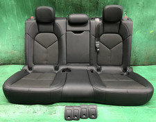 Porsche macan rear - porsche, seats