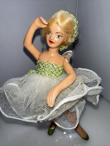 Peggy nisbet model christmas - peggy,