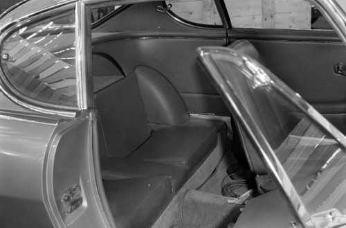 Volvo p1800 coupe motor - volvo, show