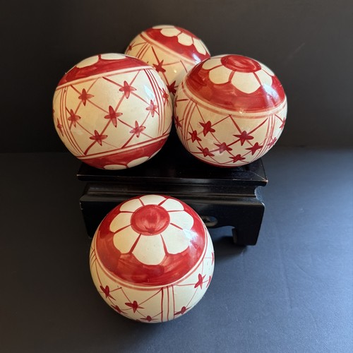 Vtg set carpet balls hand - set,