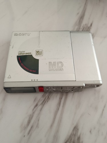 Sony r37 portable minidisc - mz-r37,