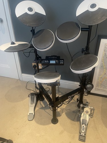 Roland electric drum kit - electric,