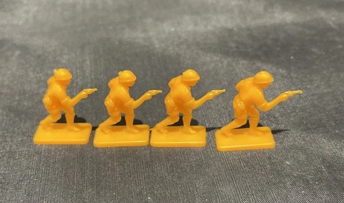 Board game waddingtons lost - board,