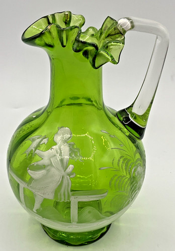 Mary gregory green glass - green,